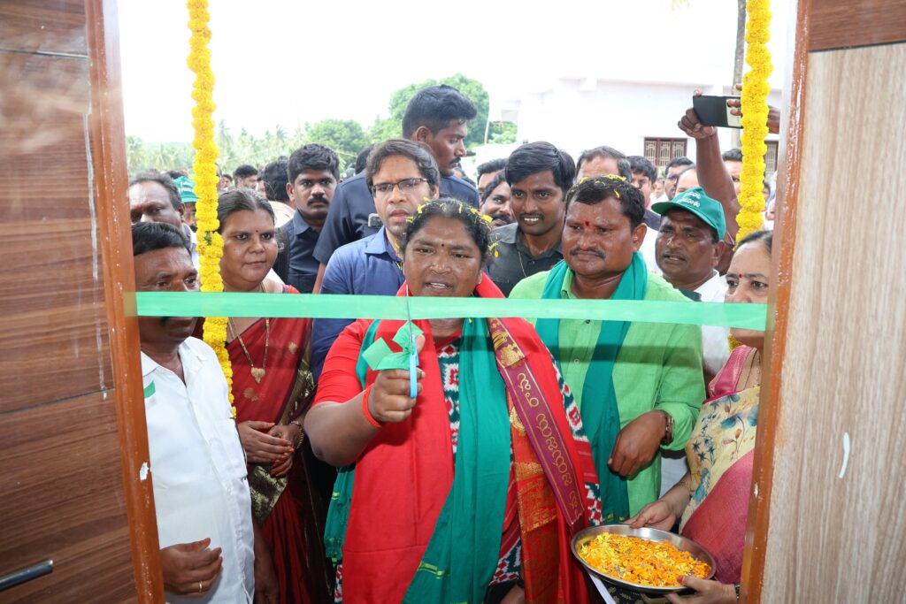 ఇందిరమ్మ స్ఫూర్తితో ప్రతి మహిళ ఉక్కు మహిళగా ఎదగాలి- మంత్రి సీతక్క