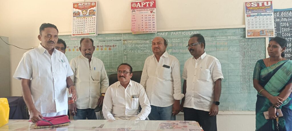 వైయస్సార్ కడప జిల్లా కలసపాడు లో యుటిఎఫ్ సంఘం సభ్యత్వ కార్యక్రమం