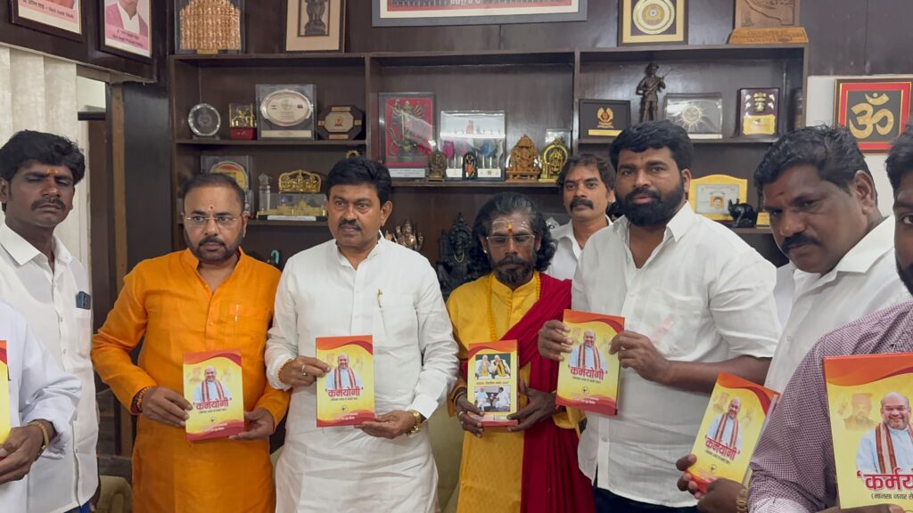 కేంద్ర మాజీ హోం శాఖ సహాయ మంత్రి అజయ్ కుమార్ మిశ్రను కలిసిన డా.మద్దిశెట్టి సామేలు బృందం